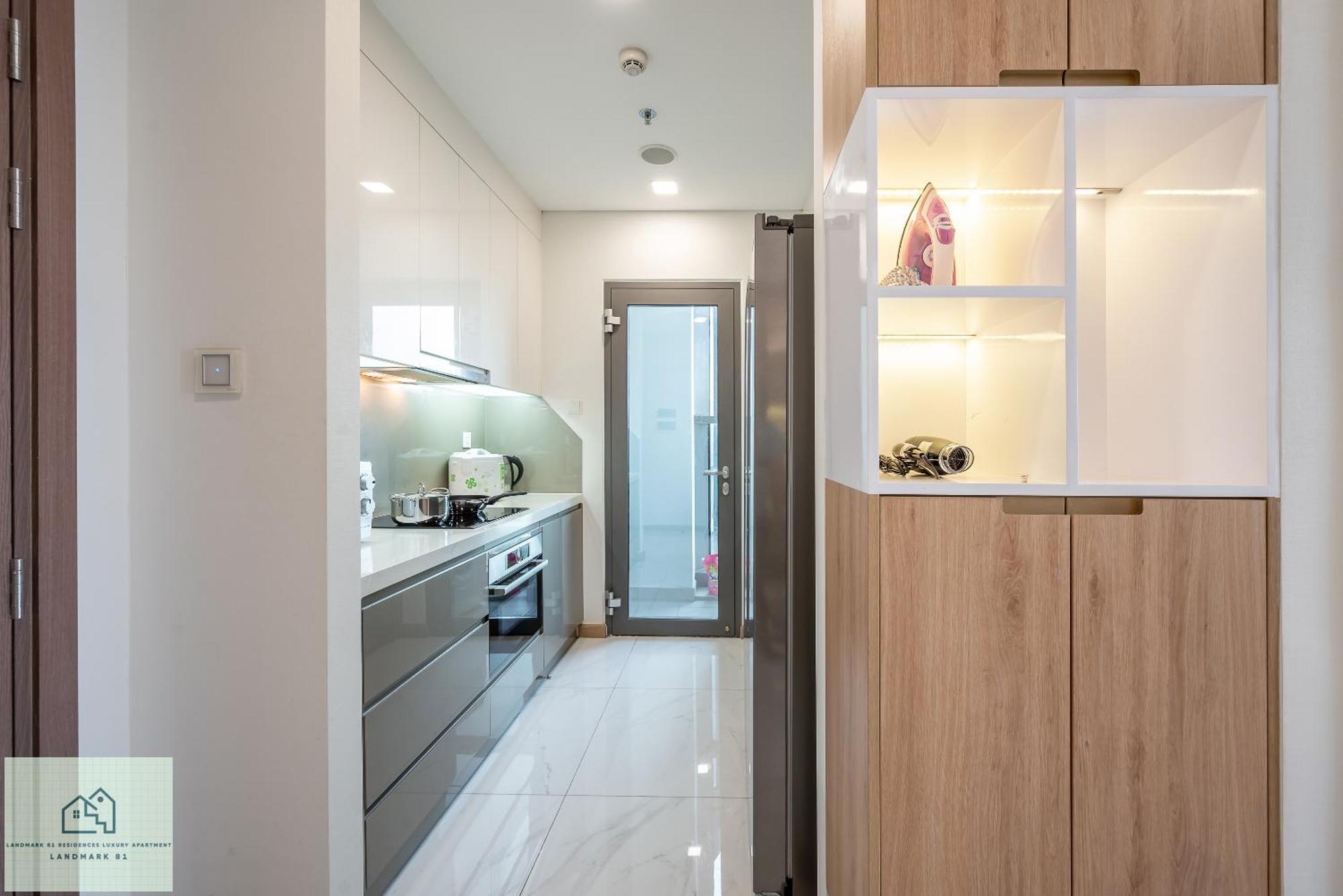 Landmark 81 Residences Luxury Apartment *